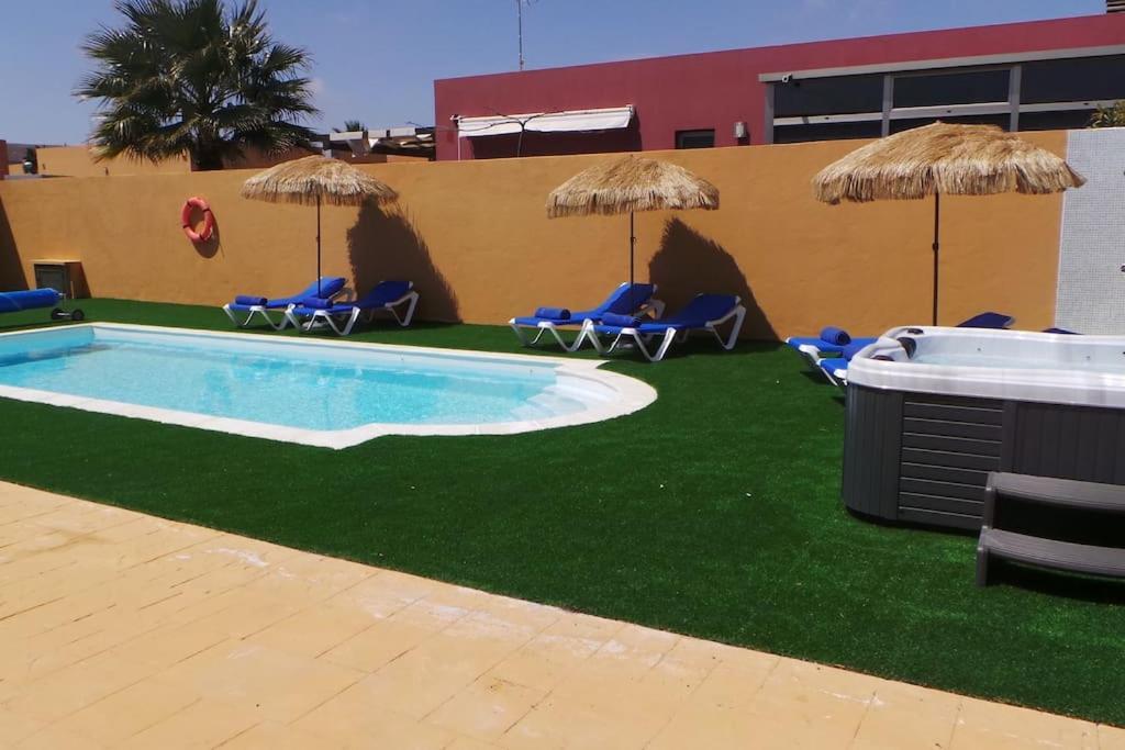 Luxury Villa At Golf Course Costa De Antigua Luaran gambar